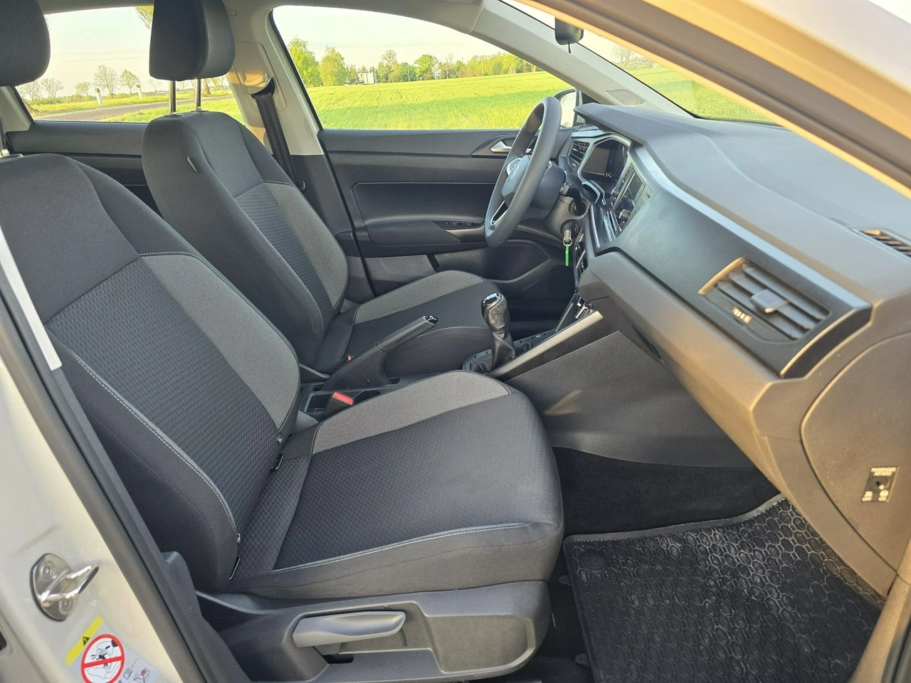Volkswagen Polo - Zdjęcie 9