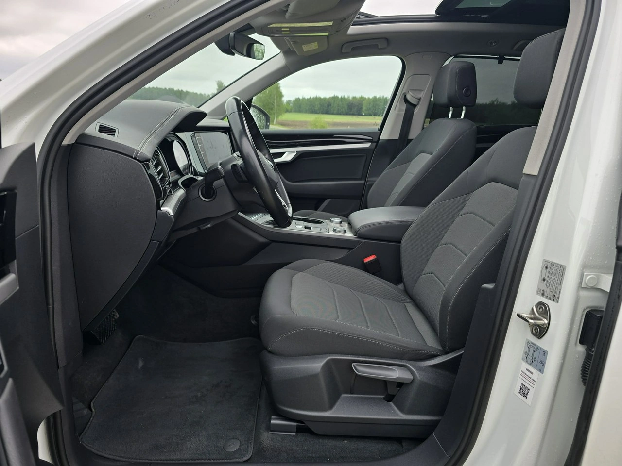 Volkswagen Touareg - Zdjęcie 11