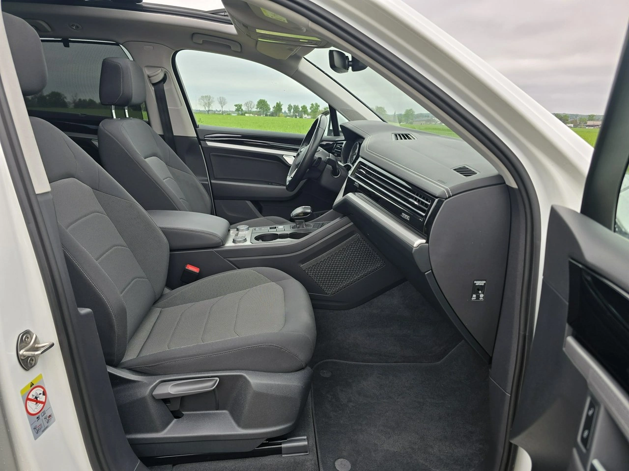 Volkswagen Touareg - Zdjęcie 14