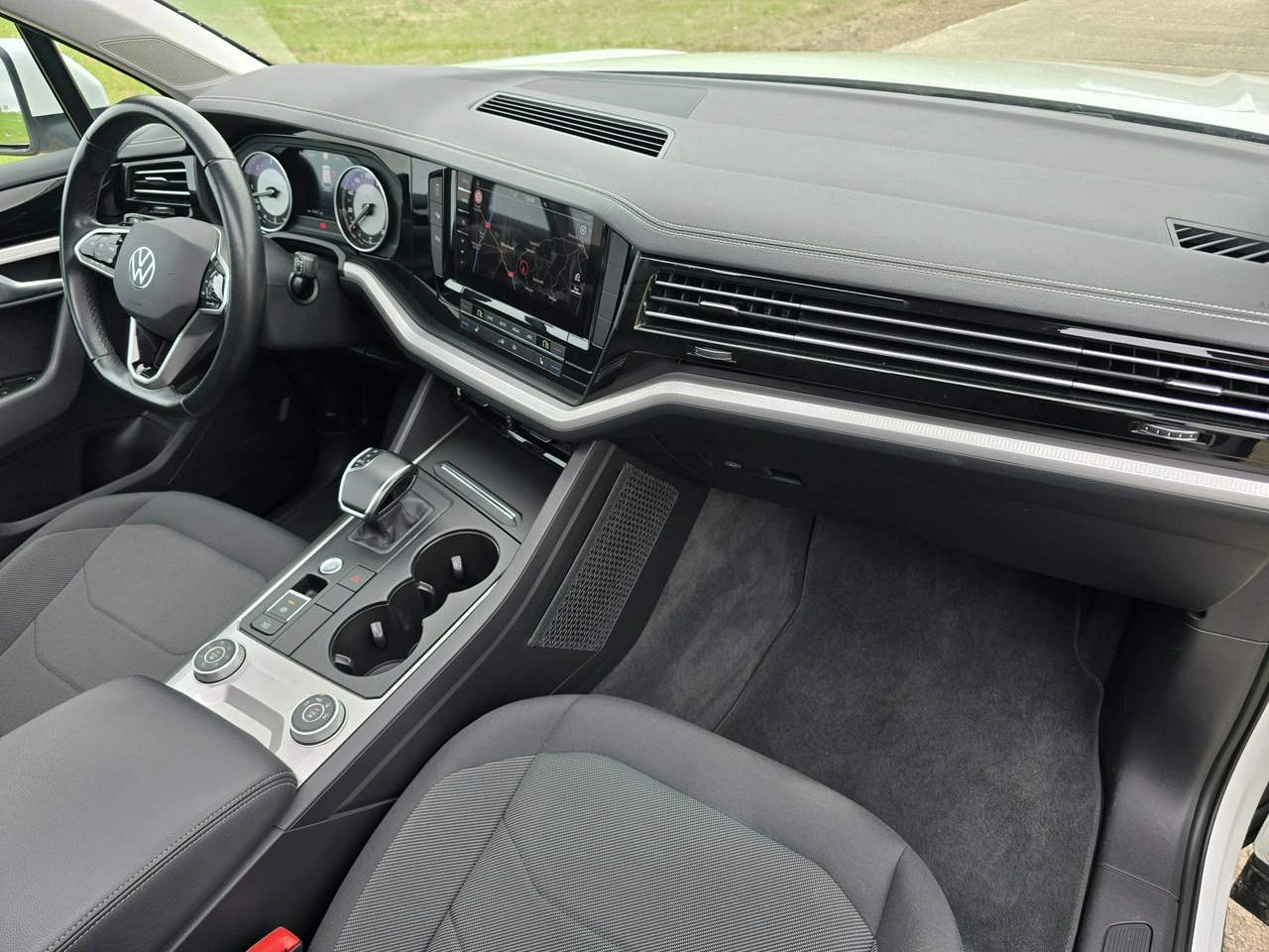 Volkswagen Touareg - Zdjęcie 15