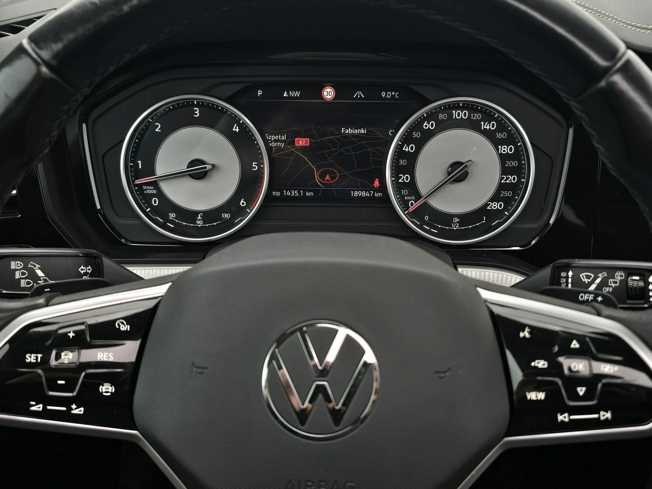 Volkswagen Touareg - Zdjęcie 32