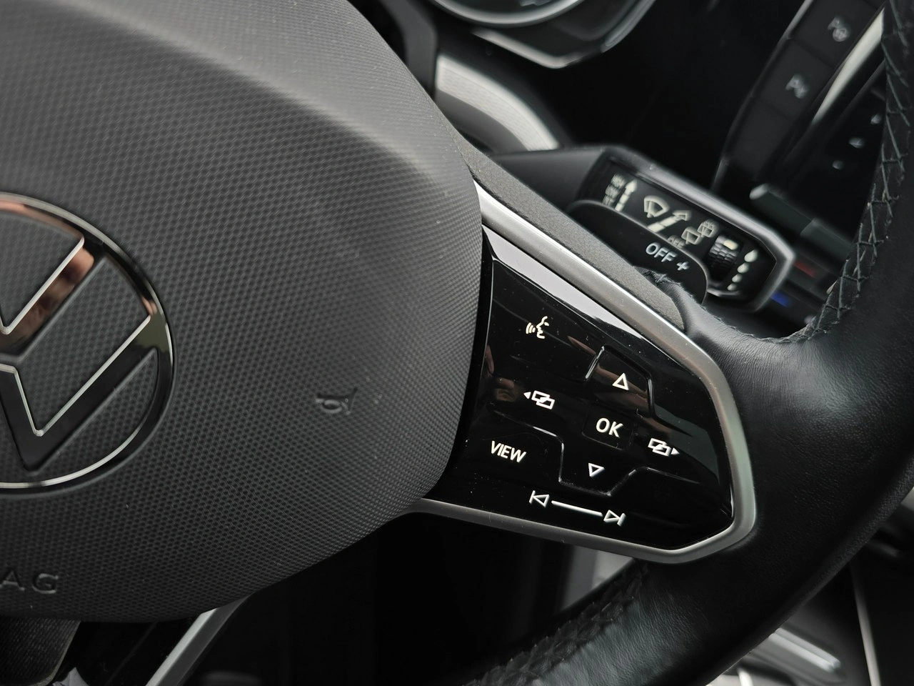Volkswagen Touareg - Zdjęcie 34