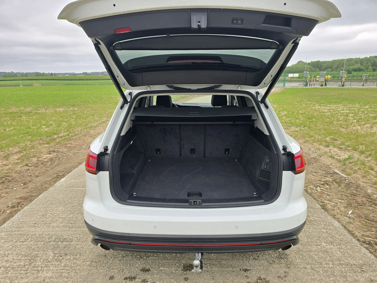 Volkswagen Touareg - Zdjęcie 35