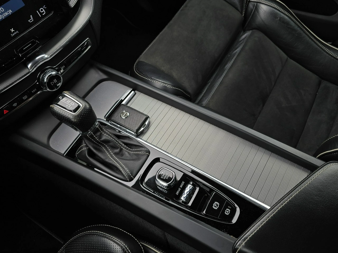Volvo XC 60 - Zdjęcie 25