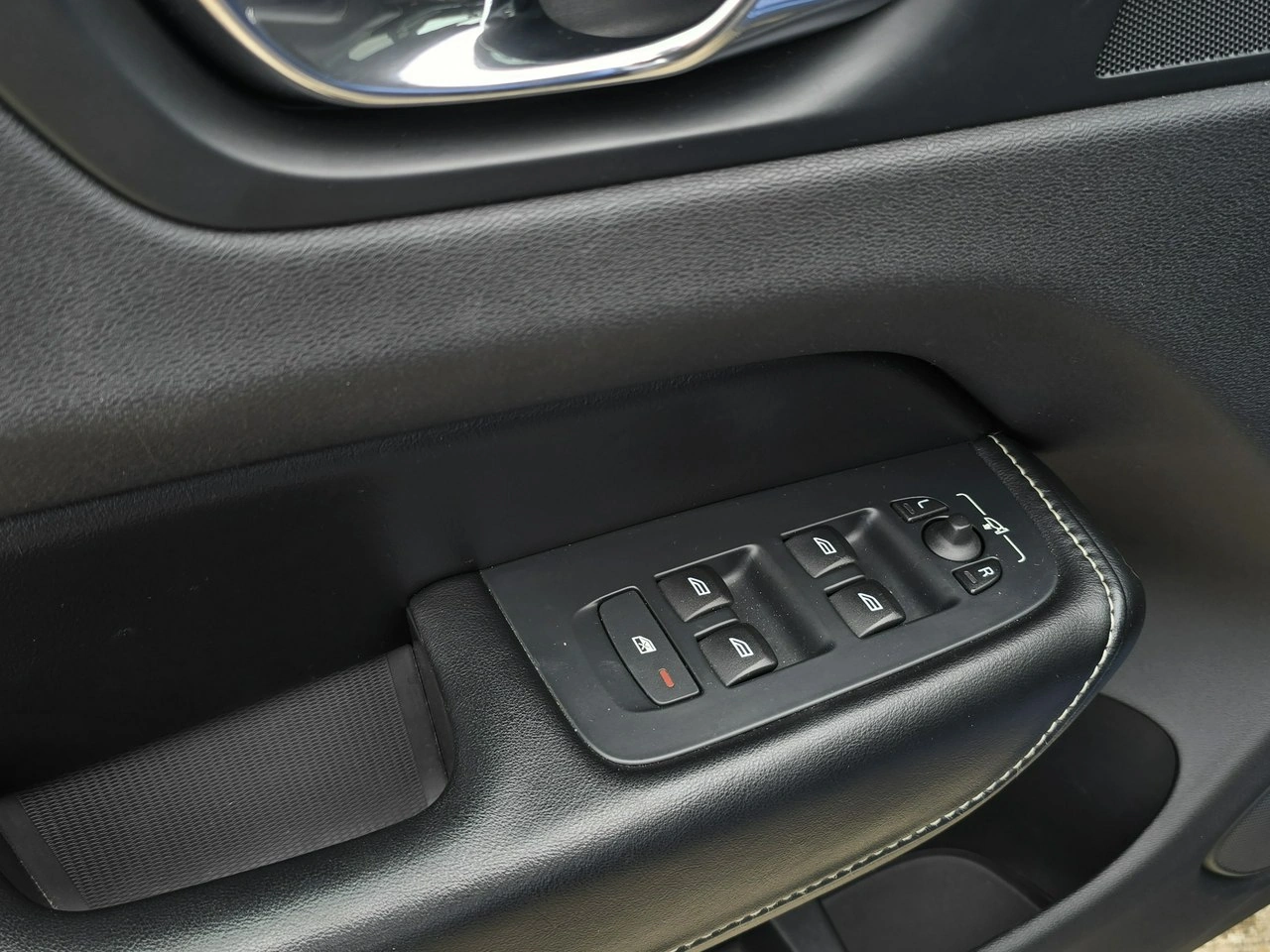 Volvo XC 60 - Zdjęcie 26