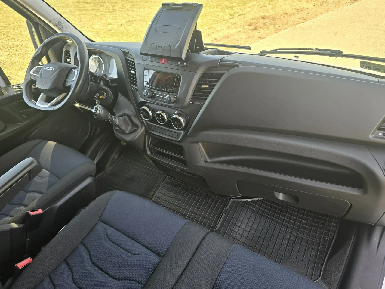 Iveco Daily - Zdjęcie 14