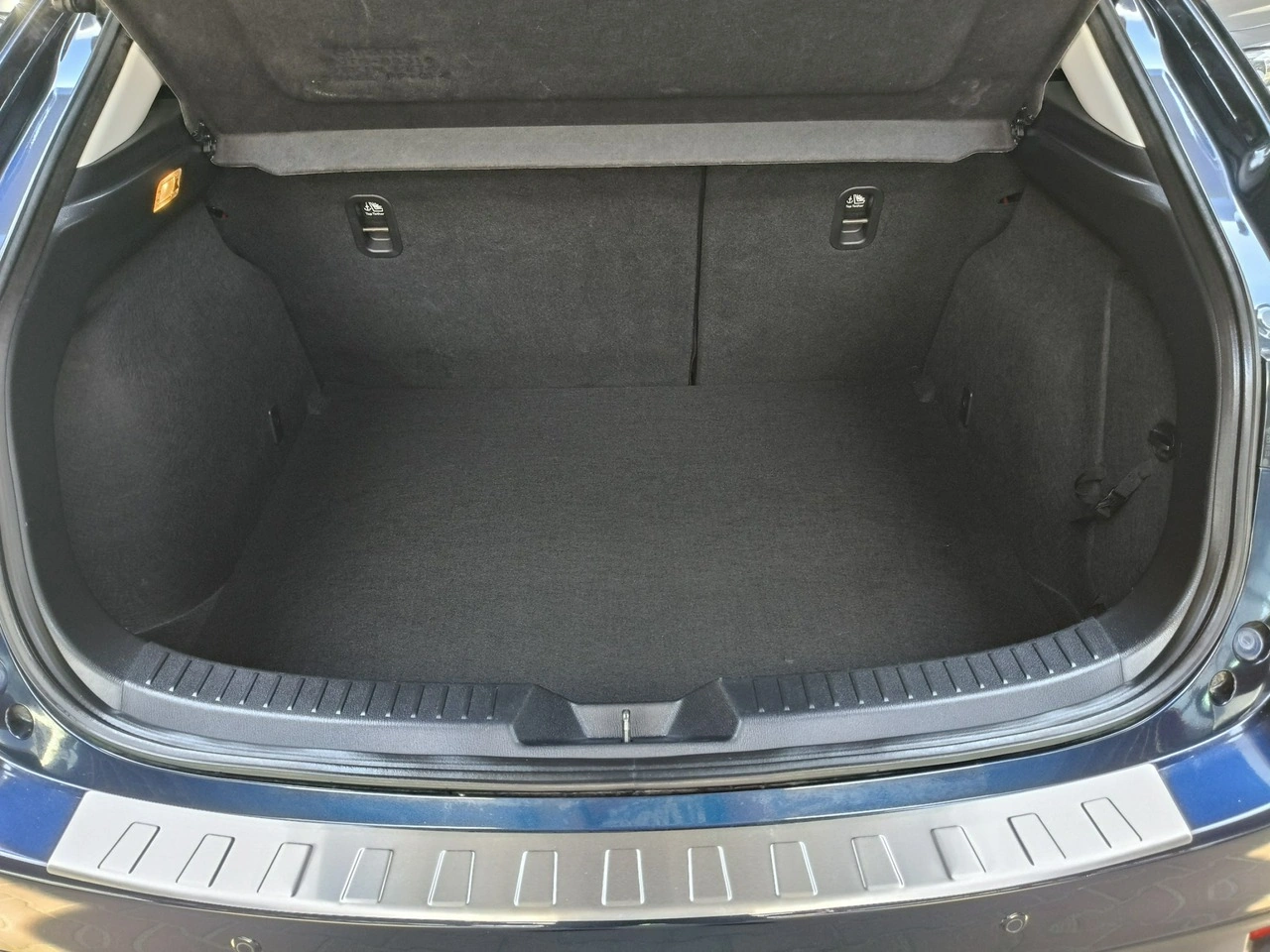 Mazda 3 - Zdjęcie 12