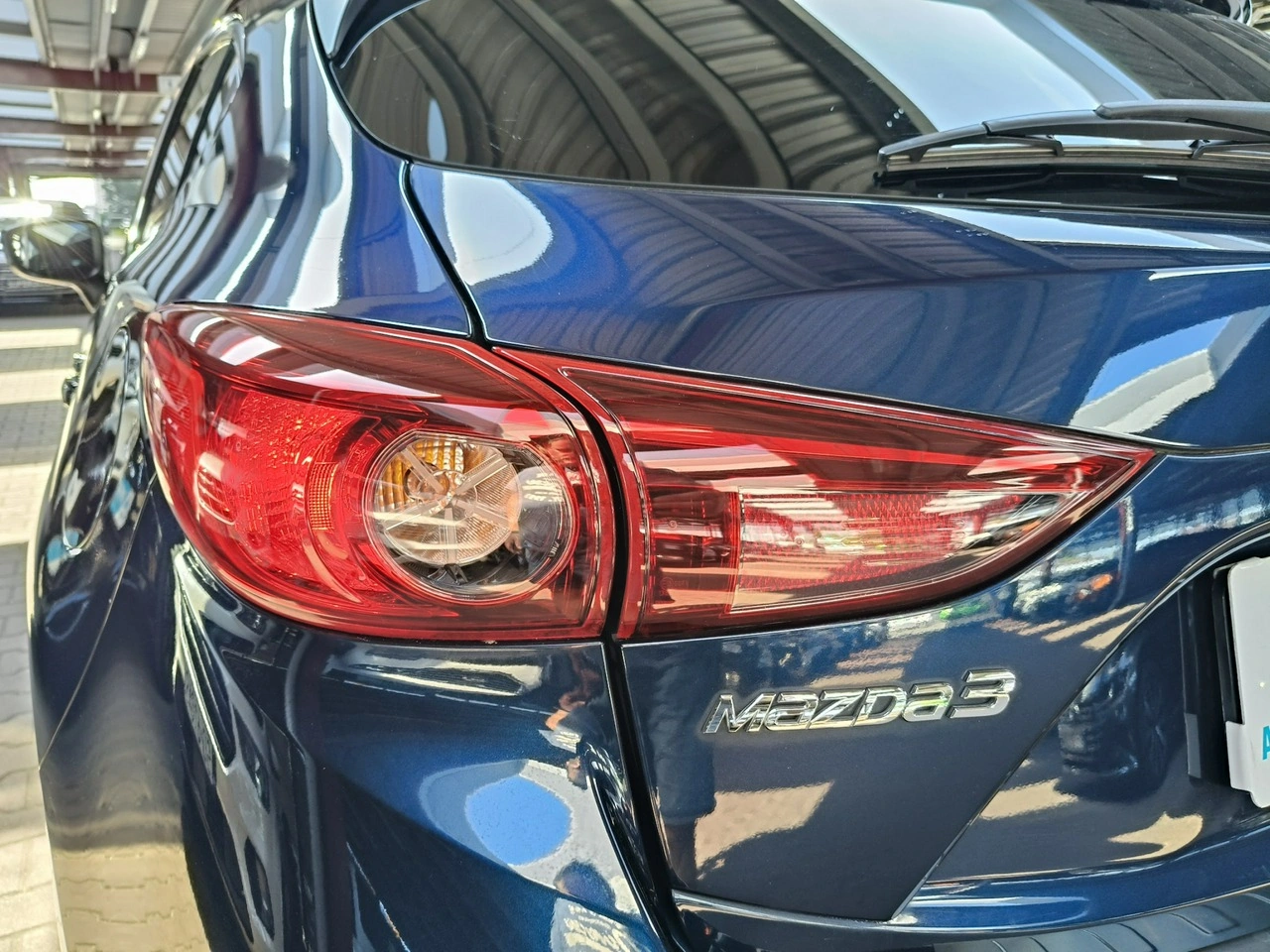 Mazda 3 - Zdjęcie 9