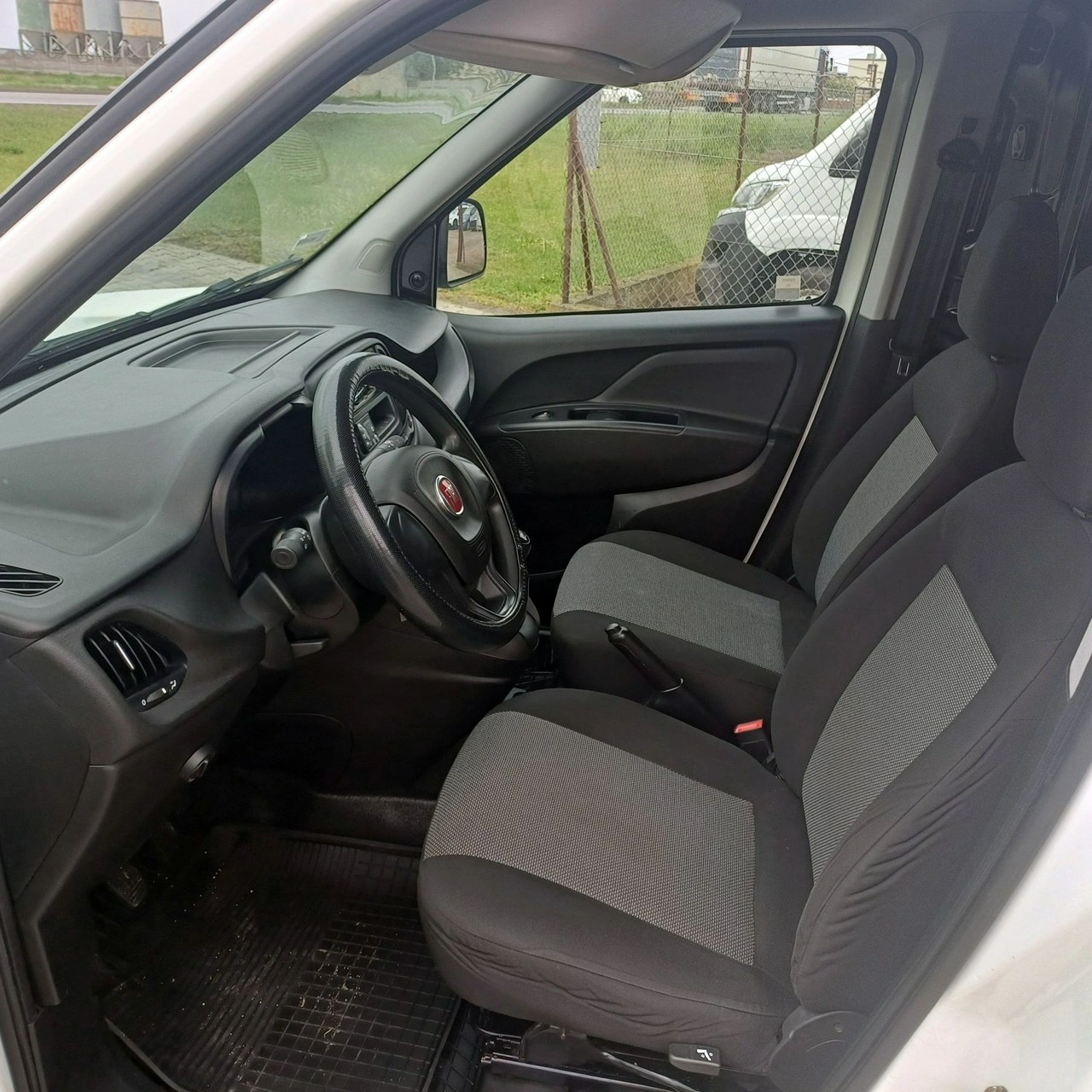 Fiat Doblo - Zdjęcie 13