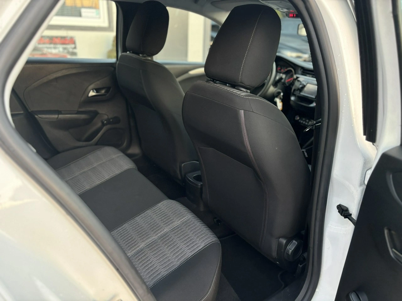 Opel Corsa - Zdjęcie 23