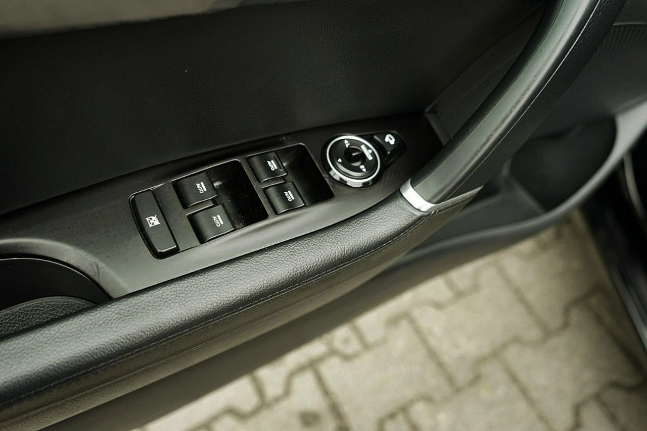 Hyundai i40 - Zdjęcie 14