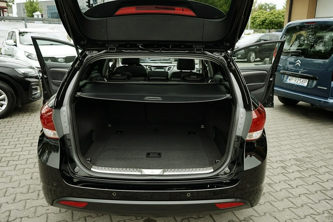 Hyundai i40 - Zdjęcie 31