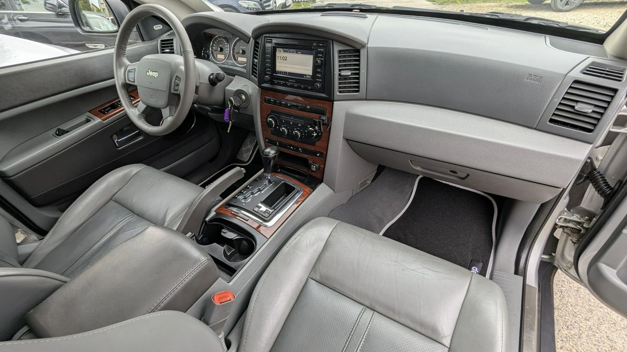 Jeep Grand Cherokee - Zdjęcie 19