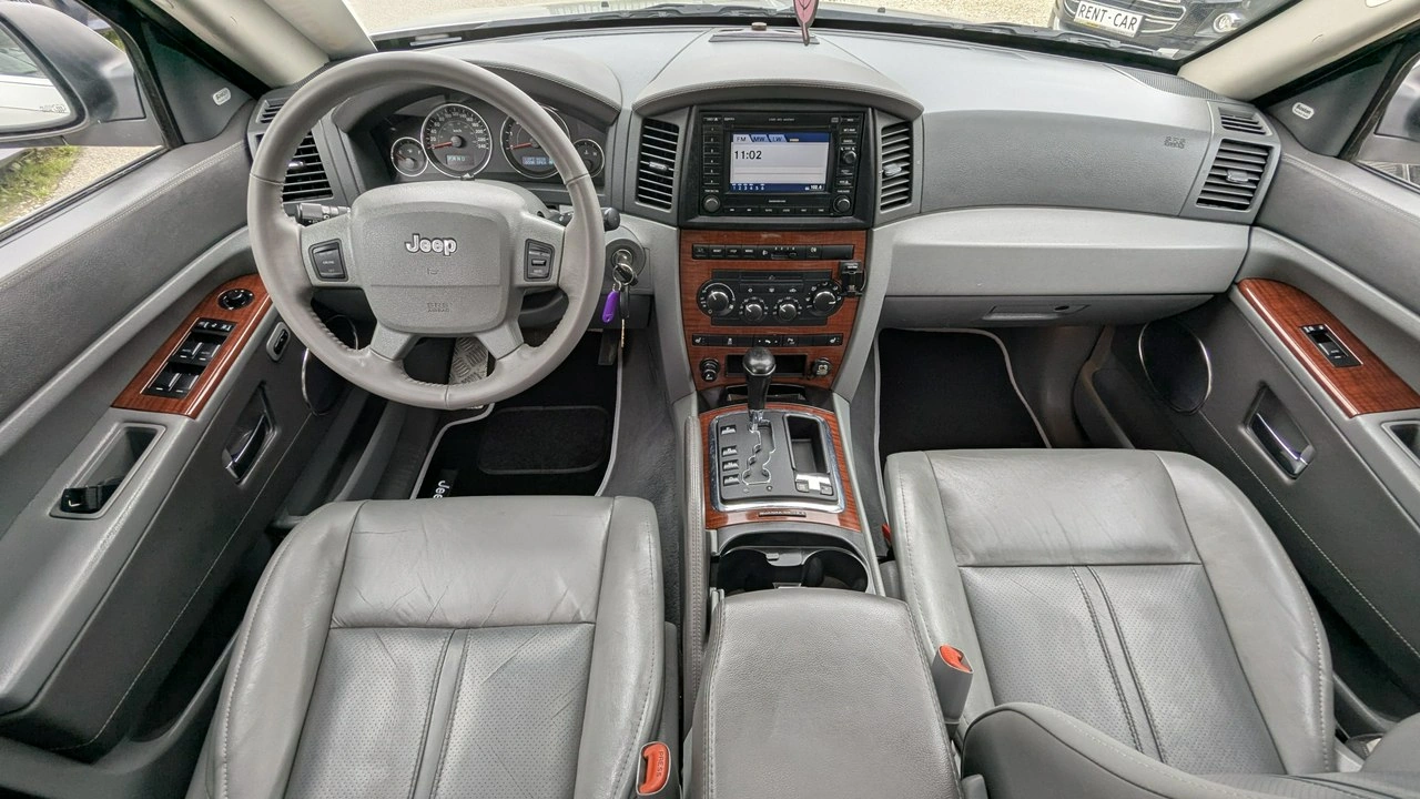 Jeep Grand Cherokee - Zdjęcie 20