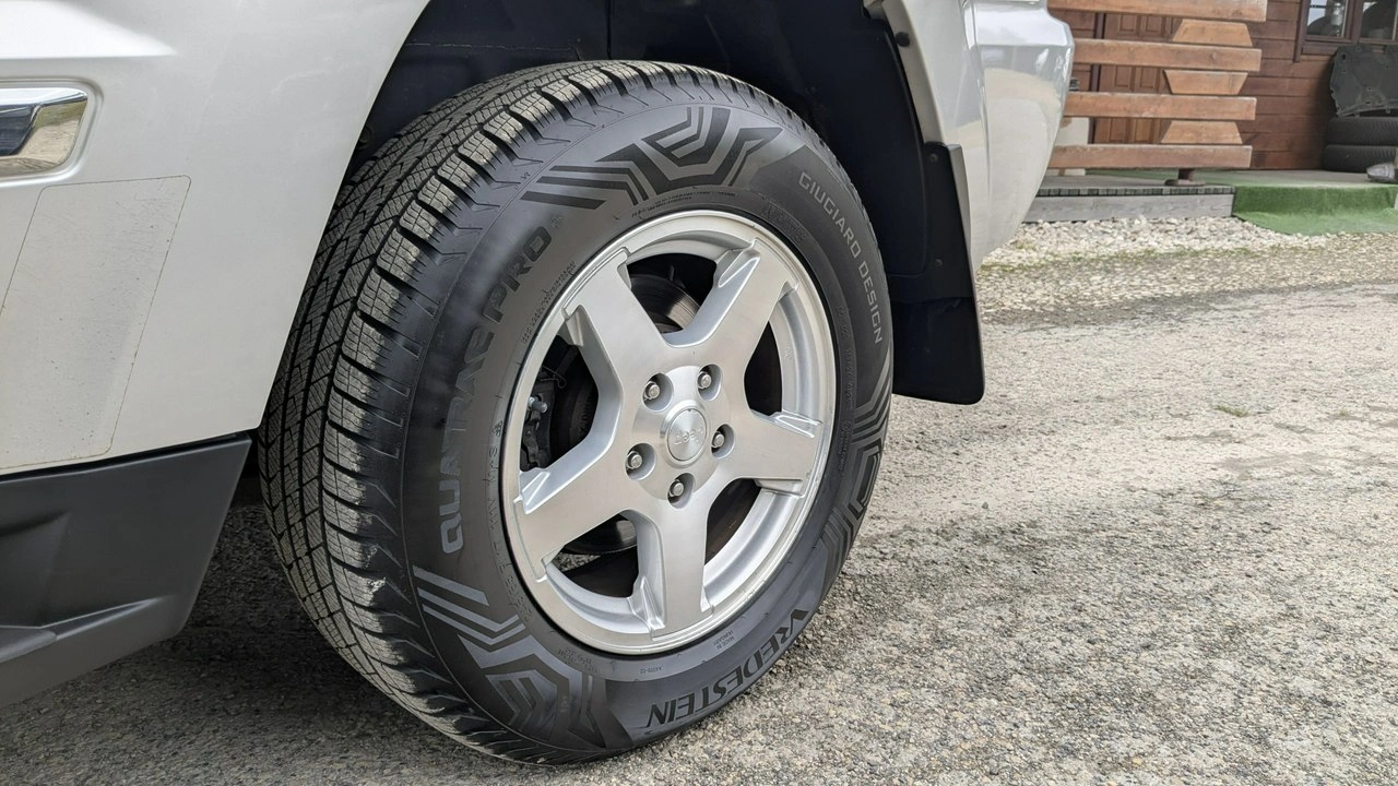 Jeep Grand Cherokee - Zdjęcie 40
