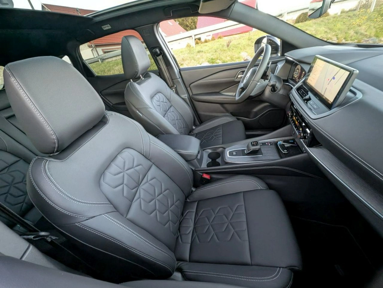 Nissan Qashqai - Zdjęcie 11