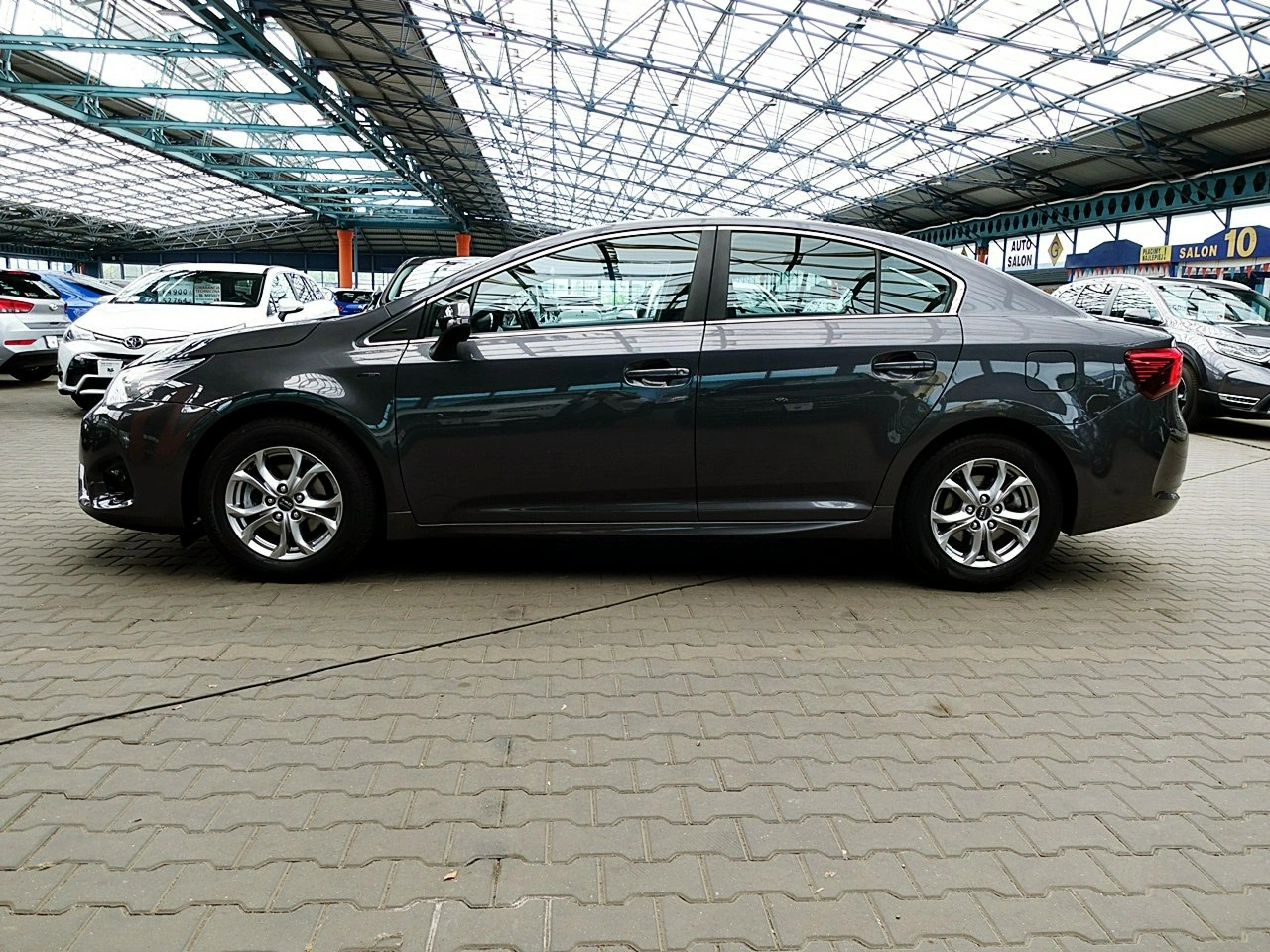 Toyota Avensis - Zdjęcie 5