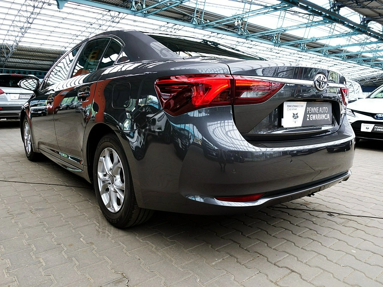 Toyota Avensis - Zdjęcie 8