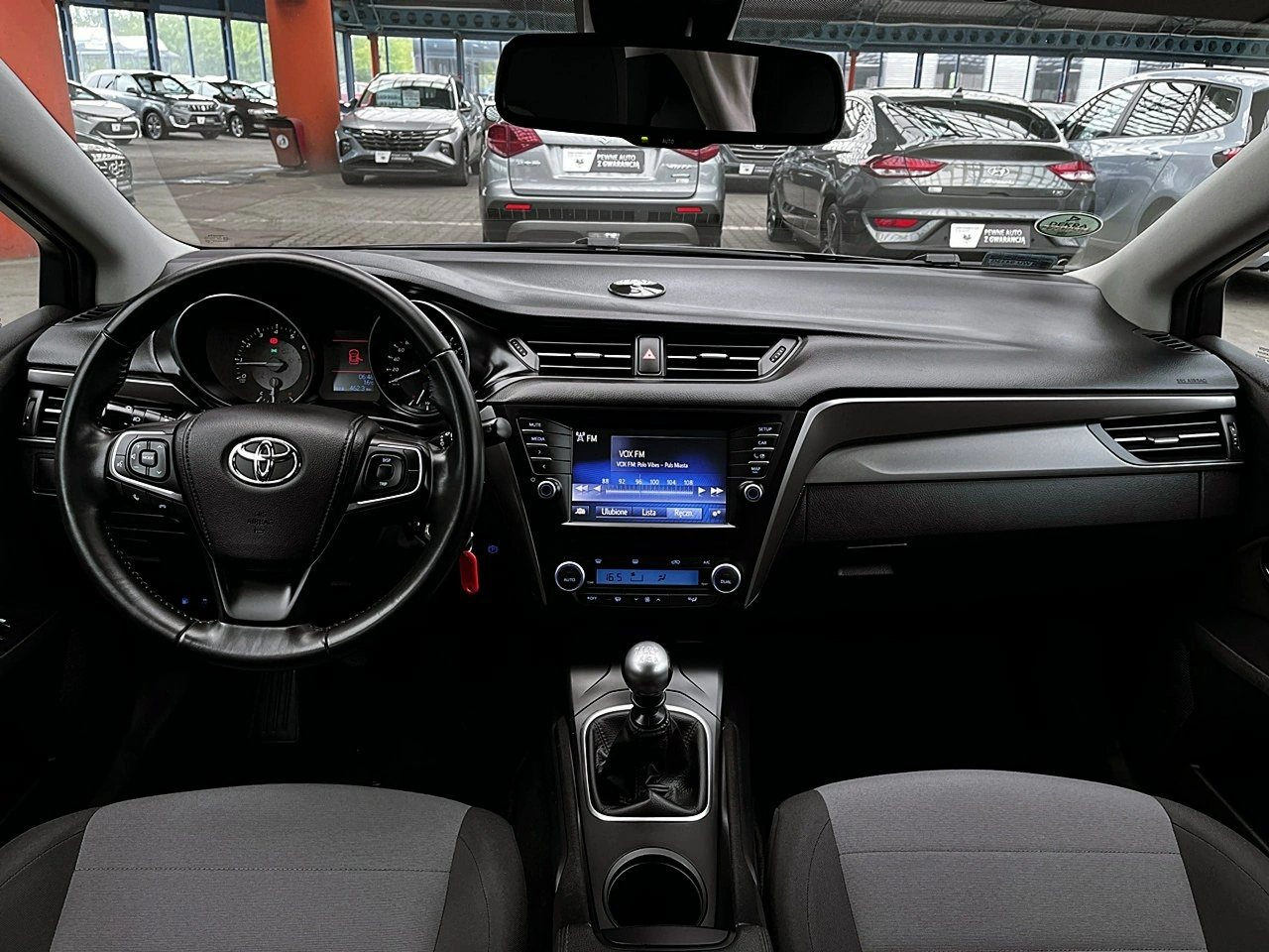 Toyota Avensis - Zdjęcie 12