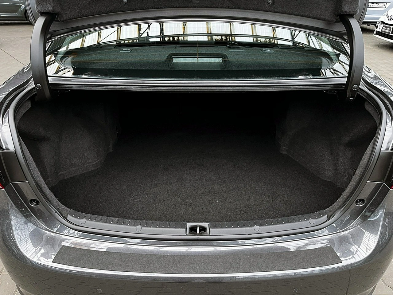 Toyota Avensis - Zdjęcie 14
