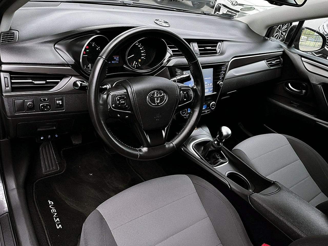 Toyota Avensis - Zdjęcie 15