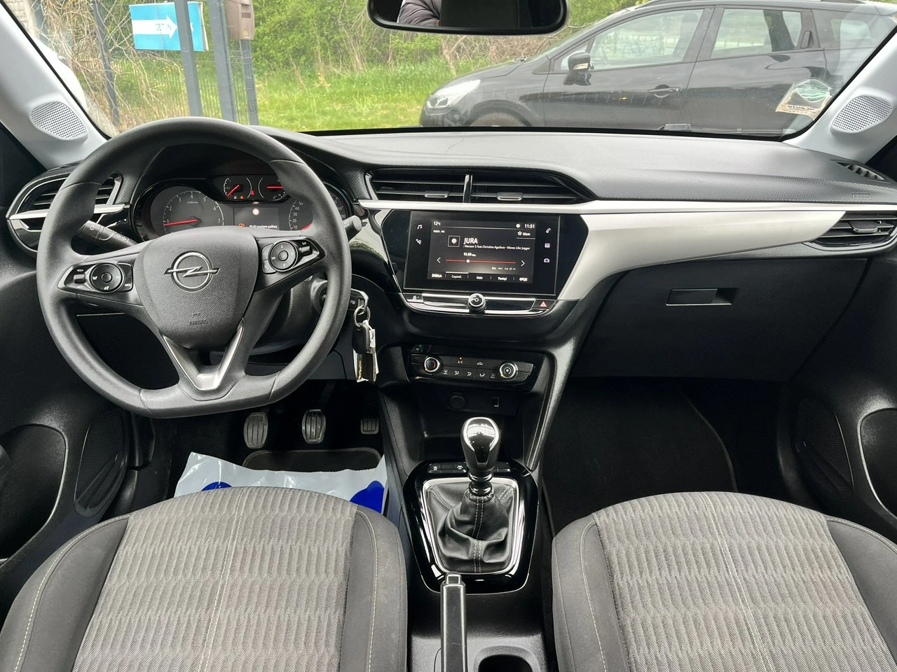 Opel Corsa - Zdjęcie 10