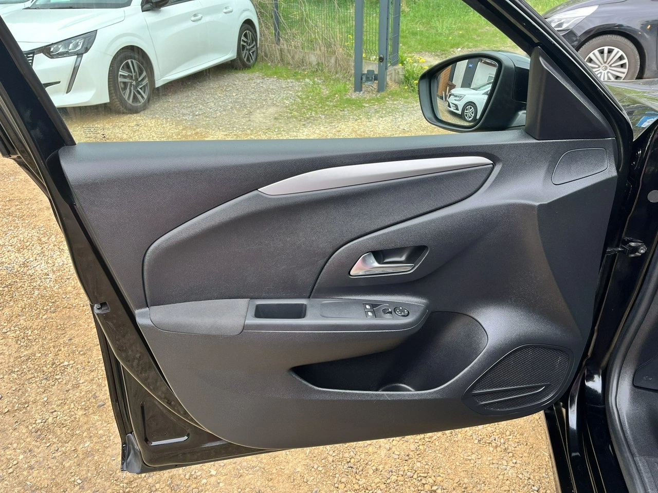 Opel Corsa - Zdjęcie 11