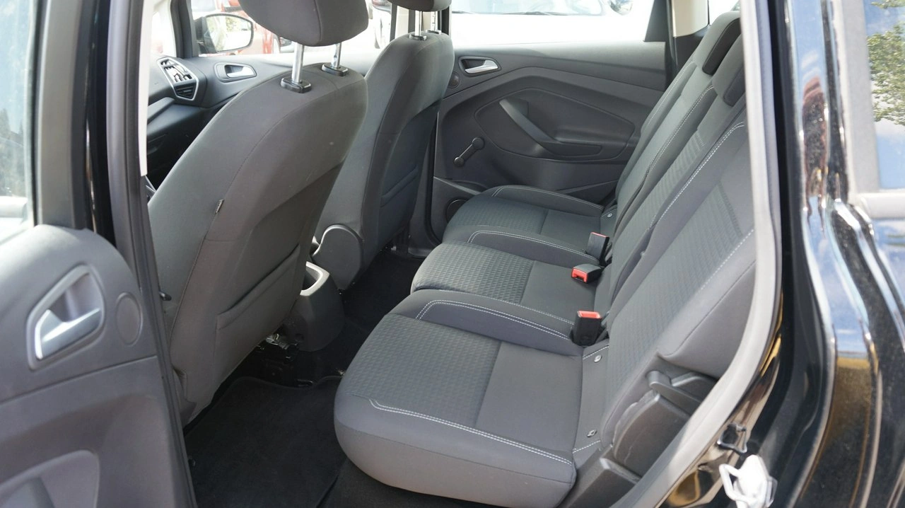 Ford C-MAX - Zdjęcie 8