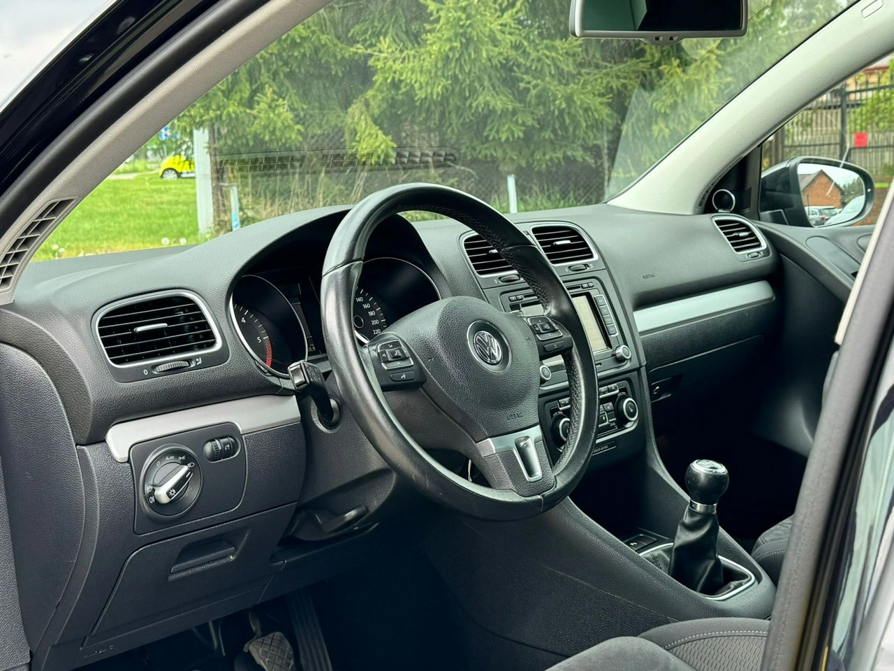 Volkswagen Golf - Zdjęcie 21