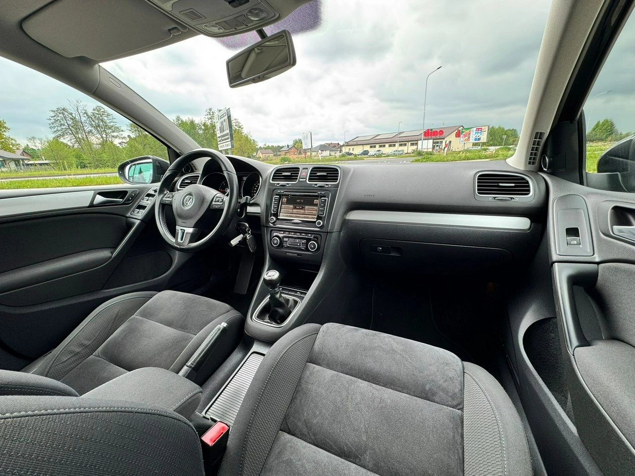 Volkswagen Golf - Zdjęcie 27