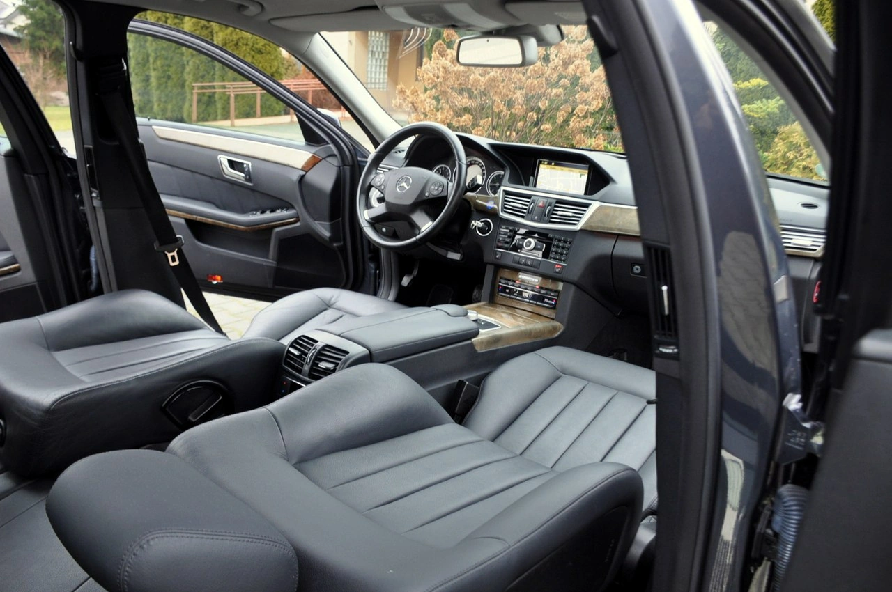 Mercedes E 350 - Zdjęcie 25