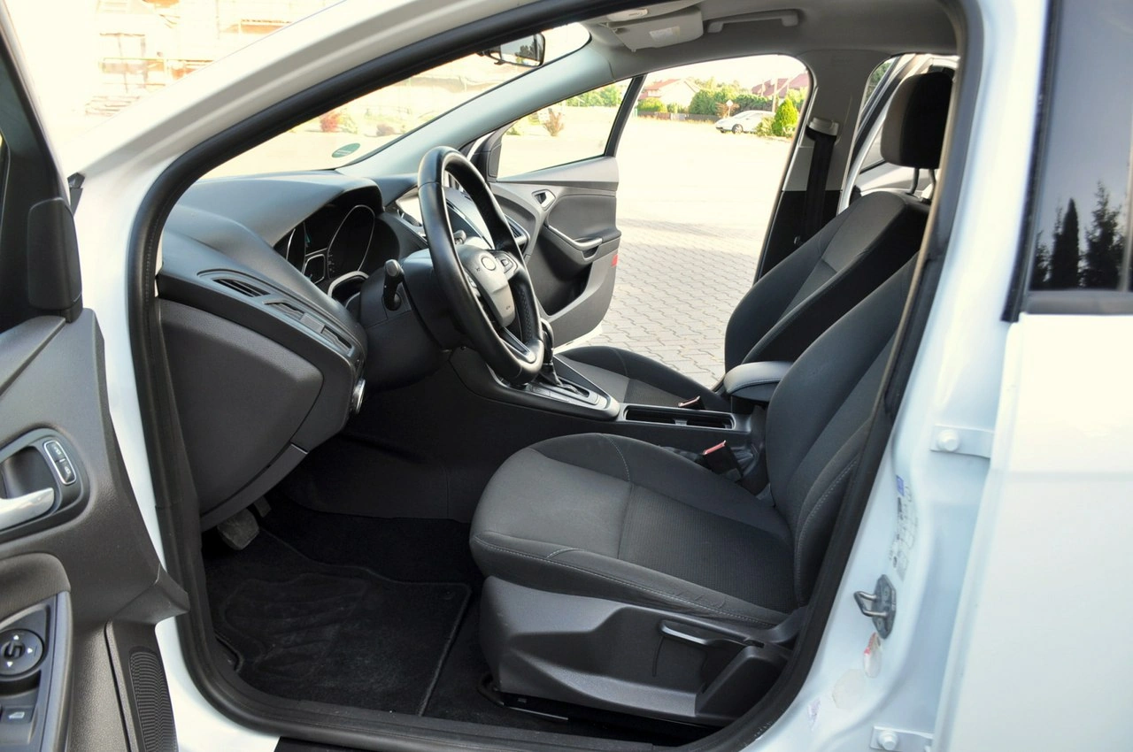 Ford Focus - Zdjęcie 20
