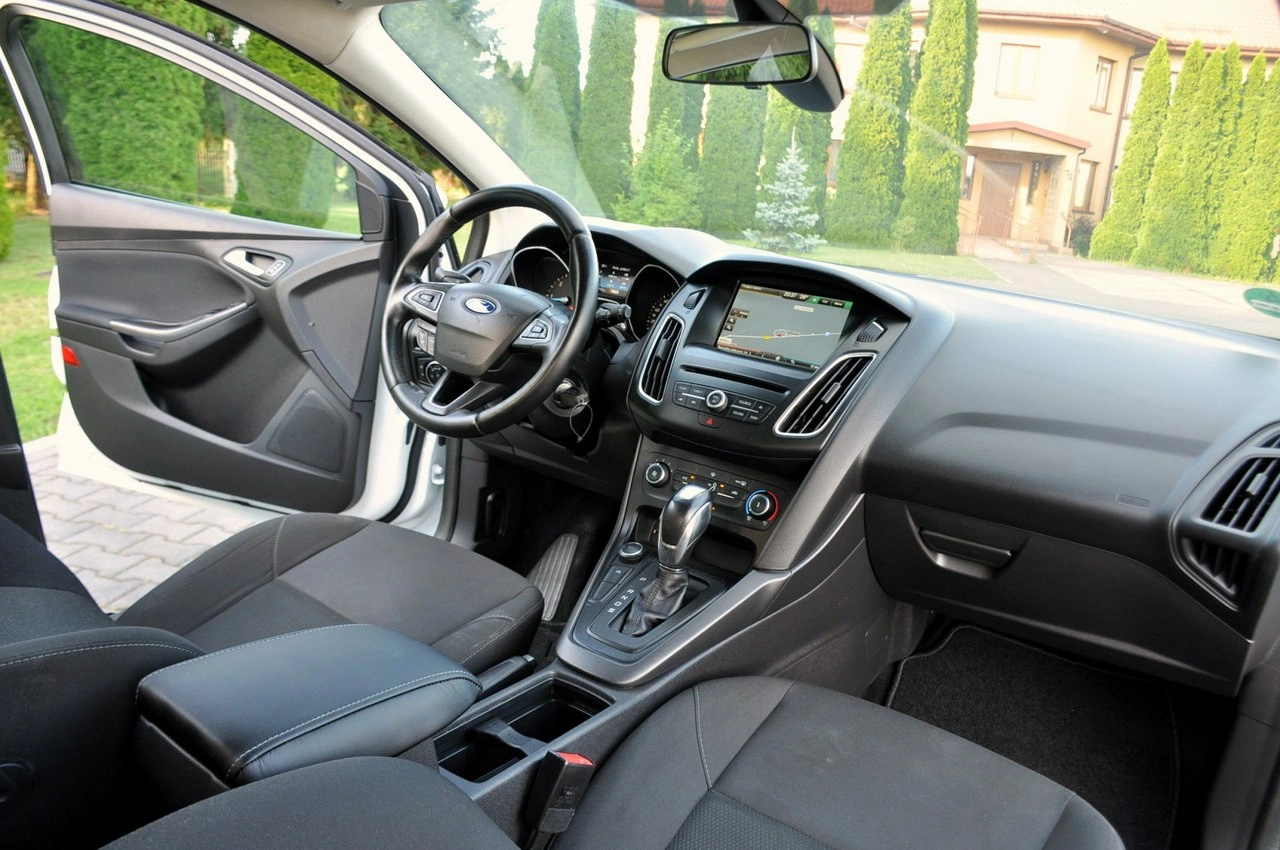 Ford Focus - Zdjęcie 23
