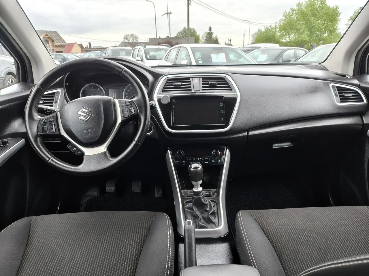 Suzuki SX4 S-Cross - Zdjęcie 14