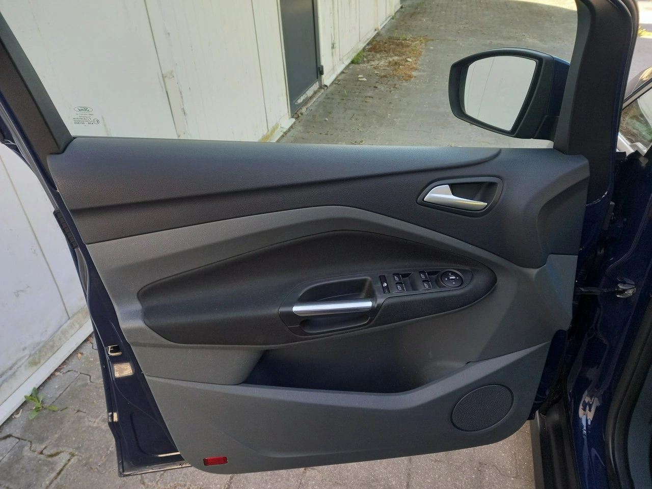 Ford C-MAX - Zdjęcie 28