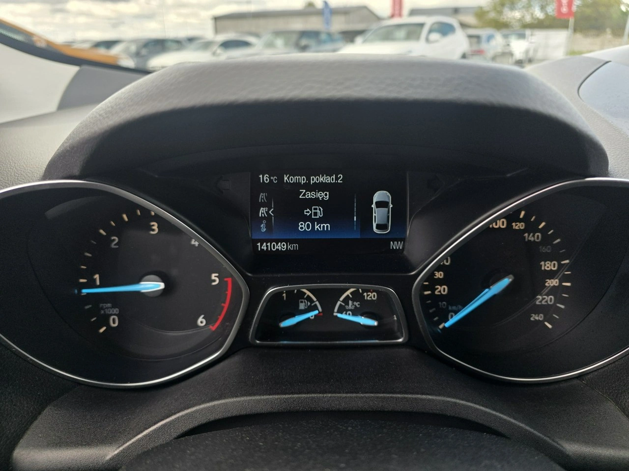 Ford Kuga - Zdjęcie 17