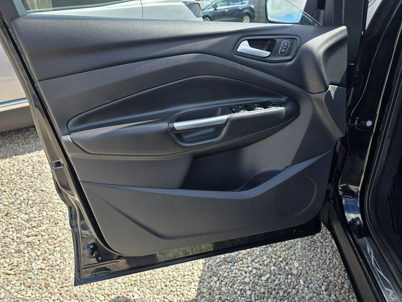 Ford Kuga - Zdjęcie 27