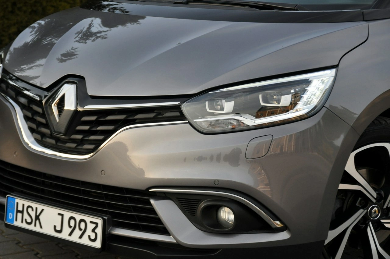 Renault Grand Scenic - Zdjęcie 11