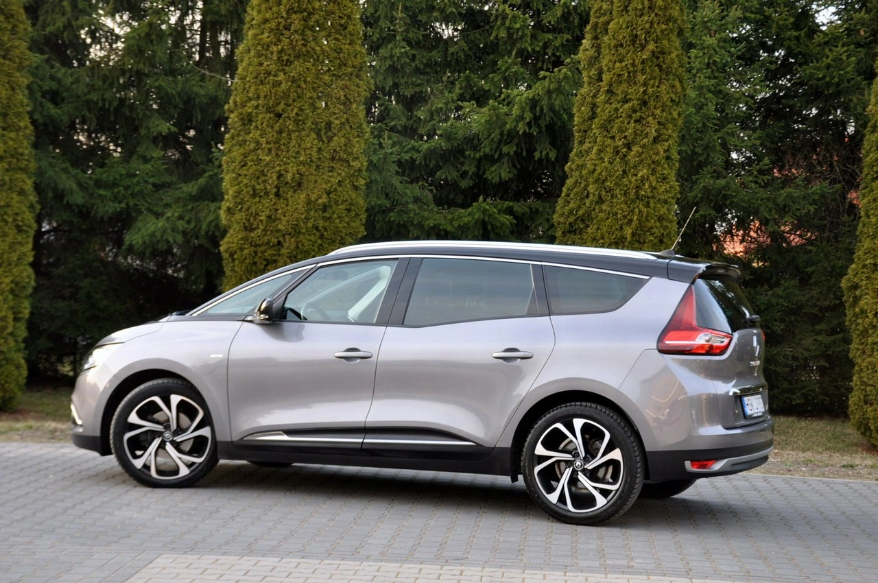 Renault Grand Scenic - Zdjęcie 12