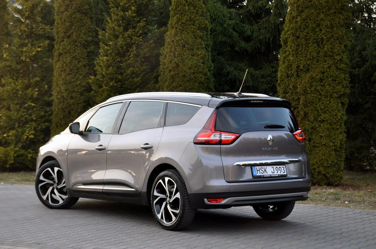Renault Grand Scenic - Zdjęcie 13