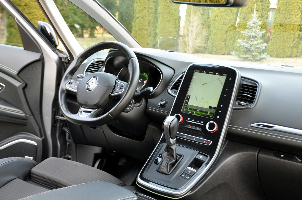Renault Grand Scenic - Zdjęcie 26
