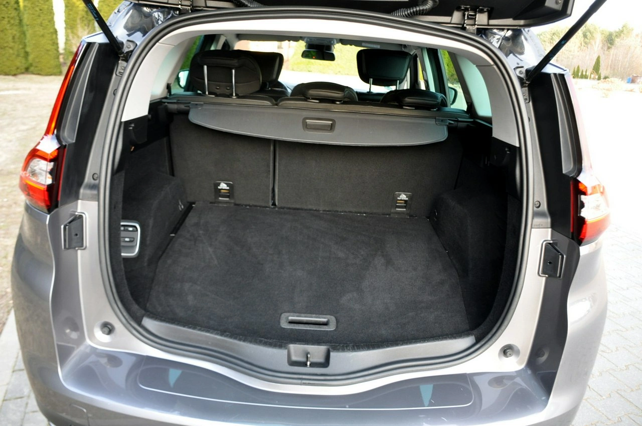 Renault Grand Scenic - Zdjęcie 37