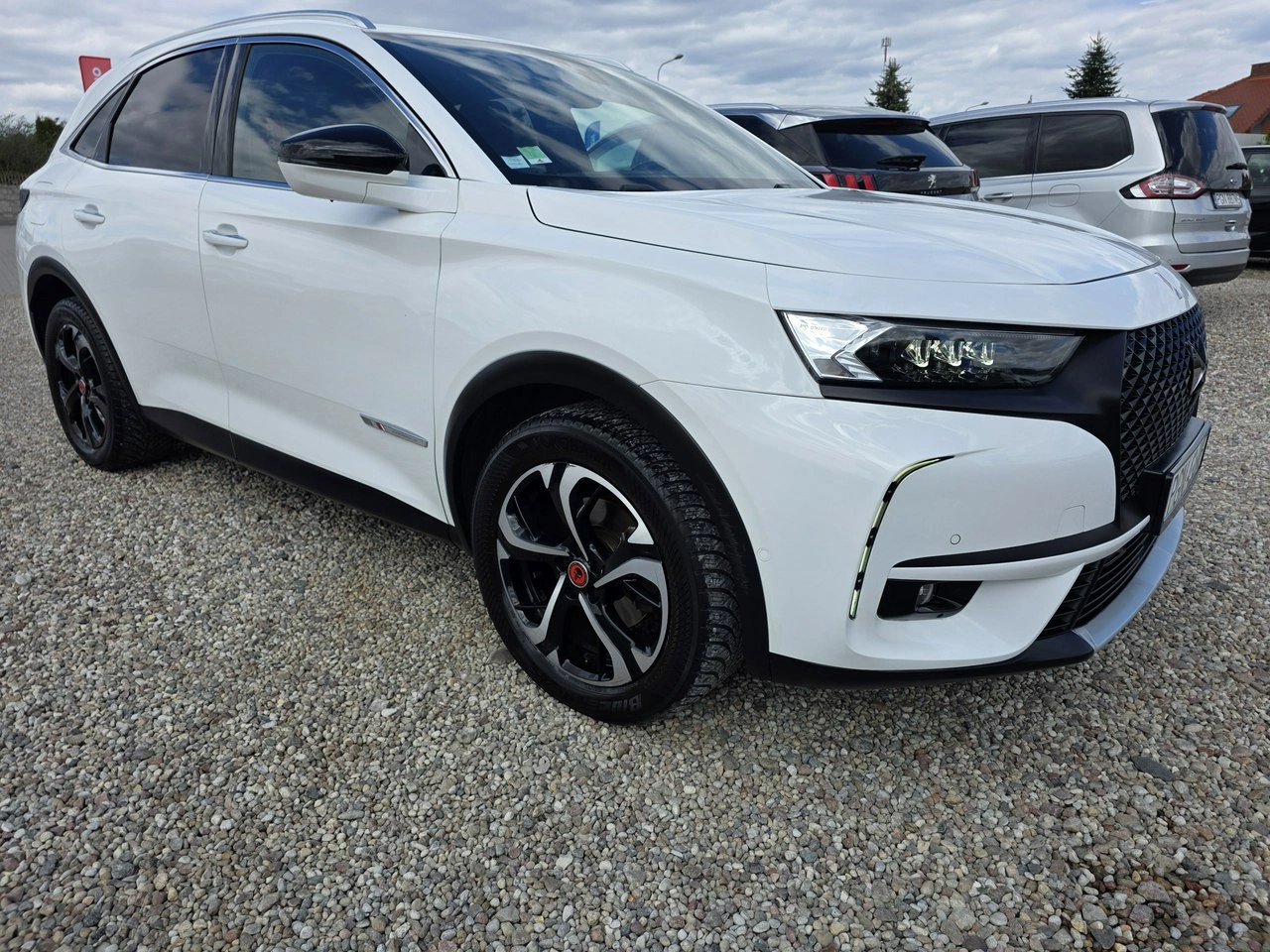 DS Automobiles DS 7 Crossback - Zdjęcie 19