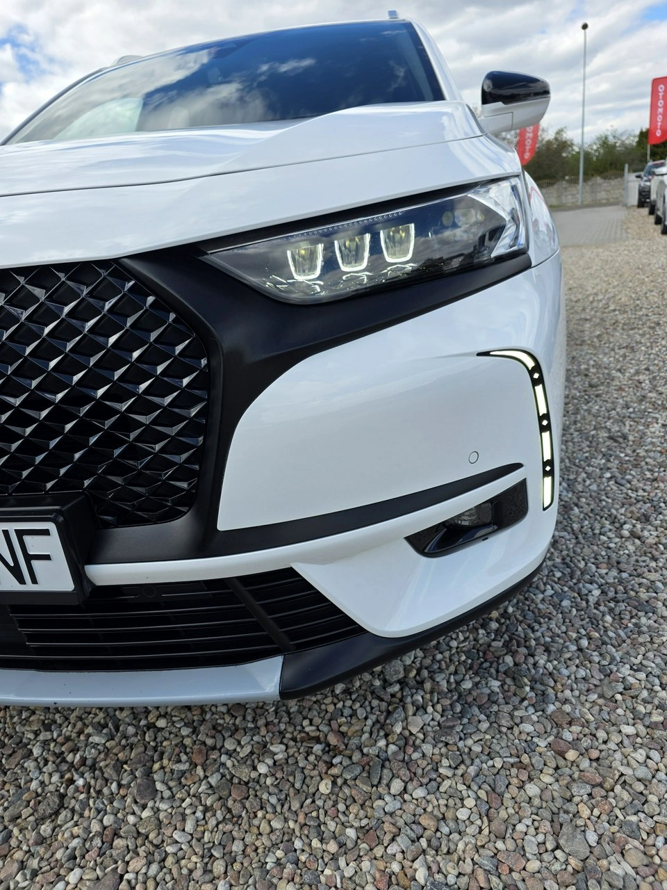 DS Automobiles DS 7 Crossback - Zdjęcie 20