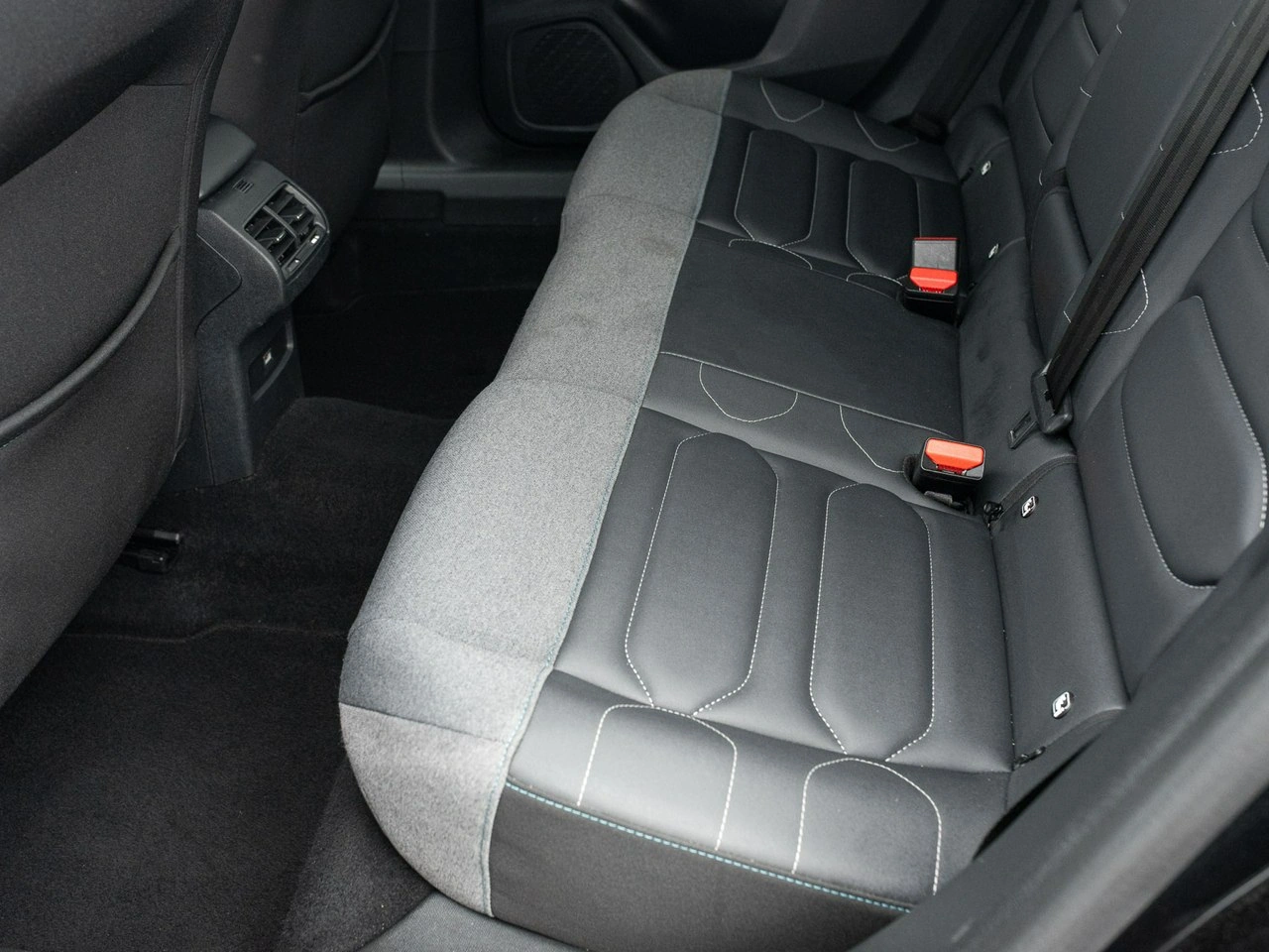 Citroën C4 - Zdjęcie 23