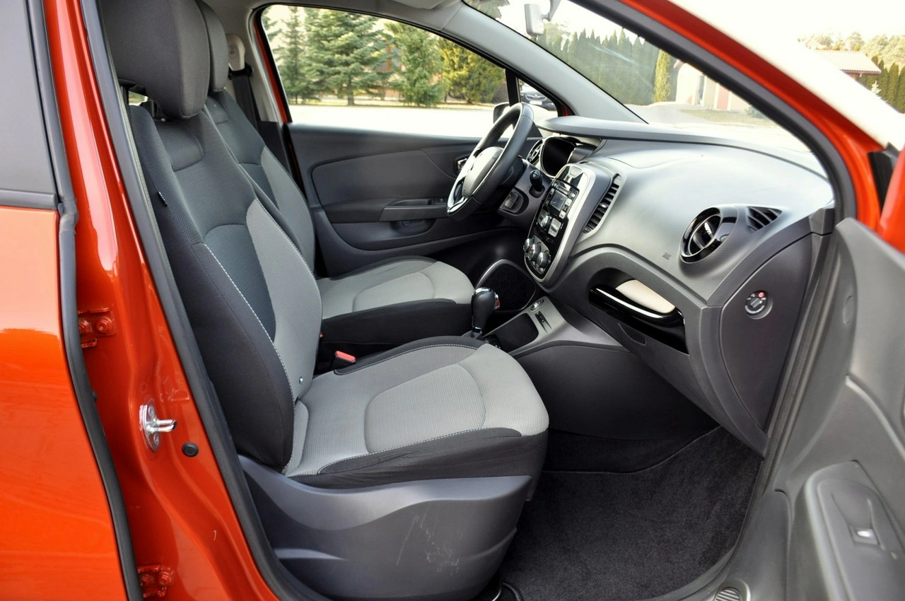 Renault Captur - Zdjęcie 17