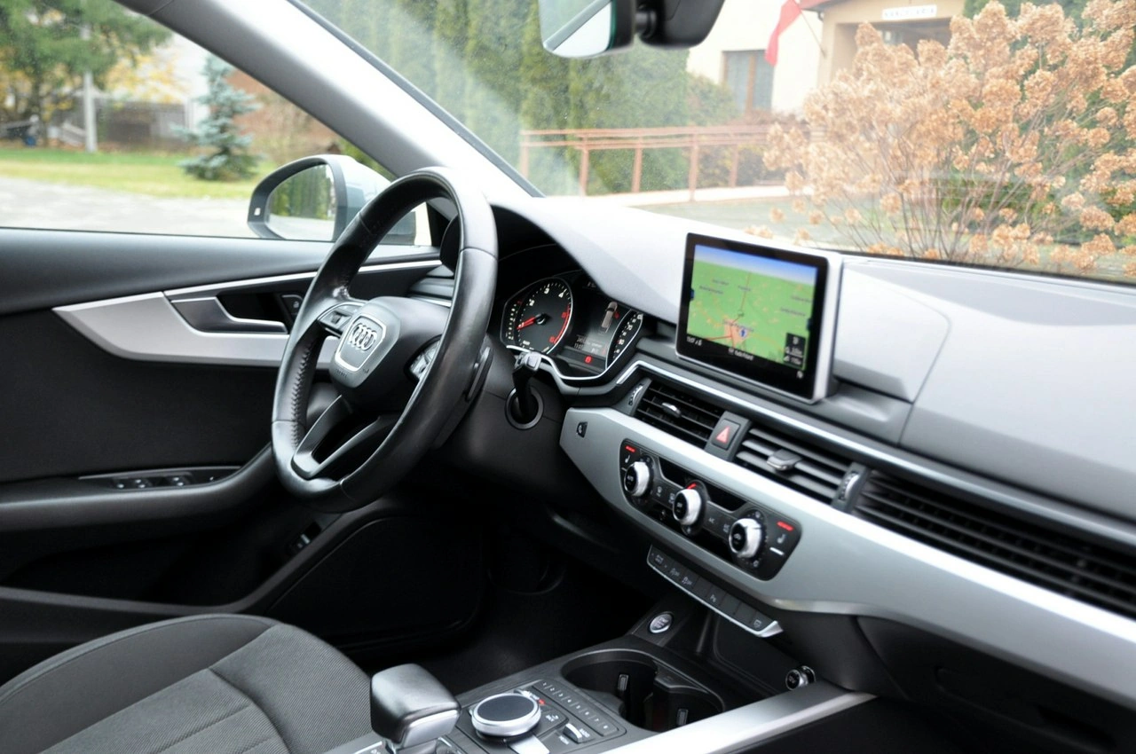 Audi A4 - Zdjęcie 17