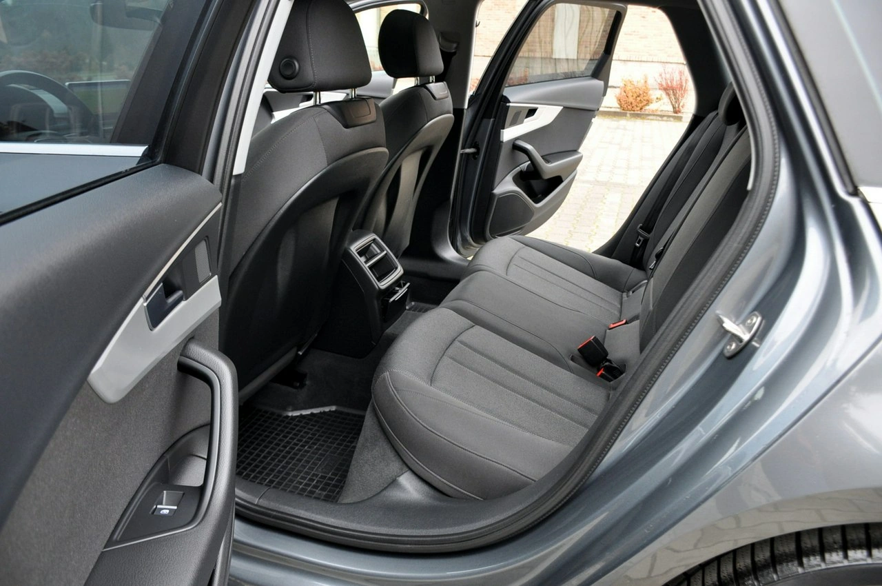 Audi A4 - Zdjęcie 19