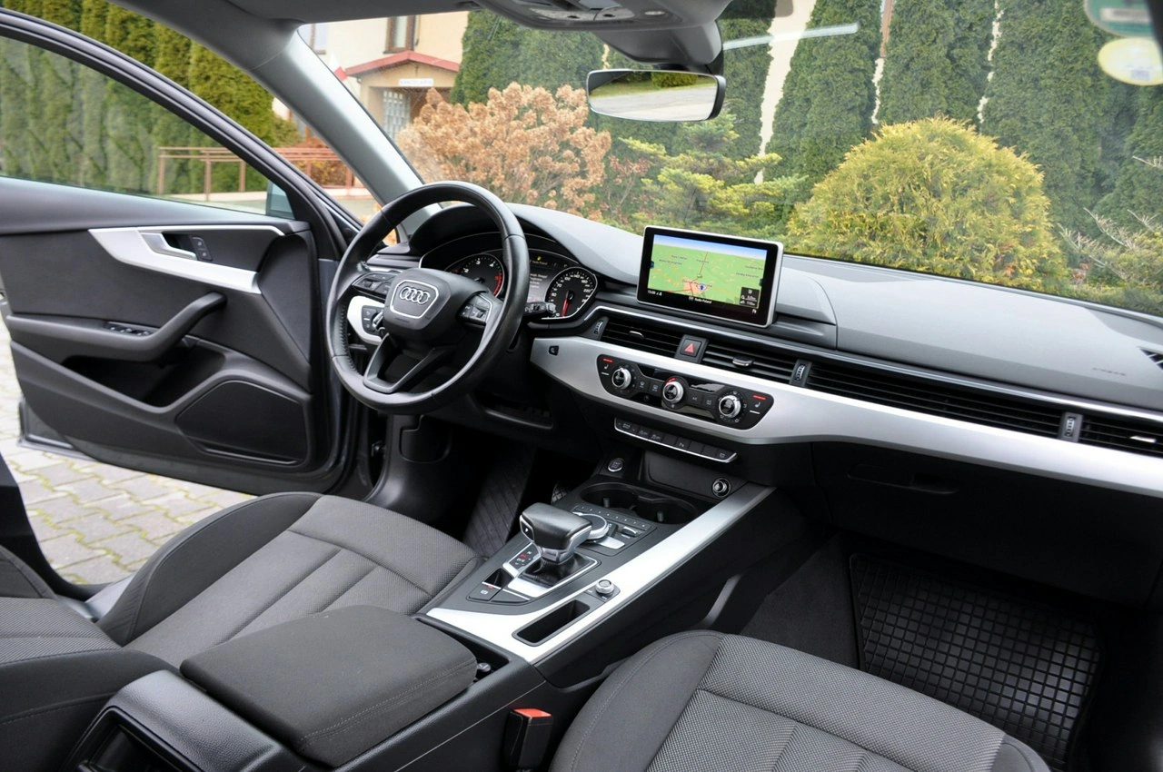 Audi A4 - Zdjęcie 23
