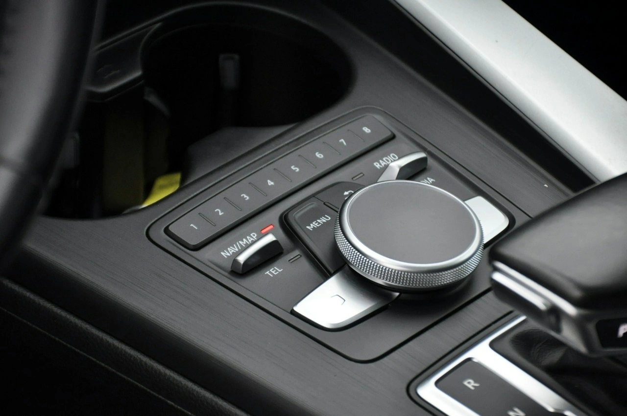 Audi A4 - Zdjęcie 33